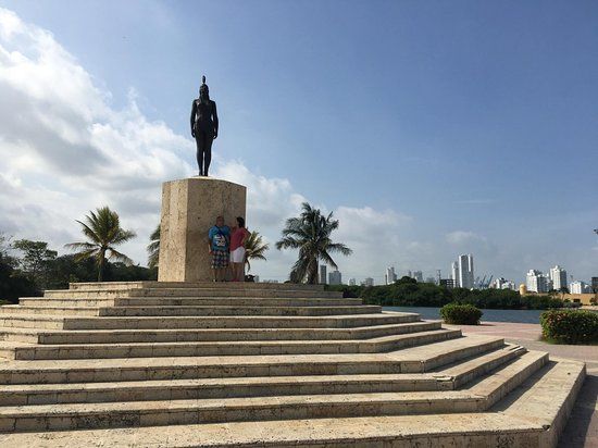 Monumento India Catalina